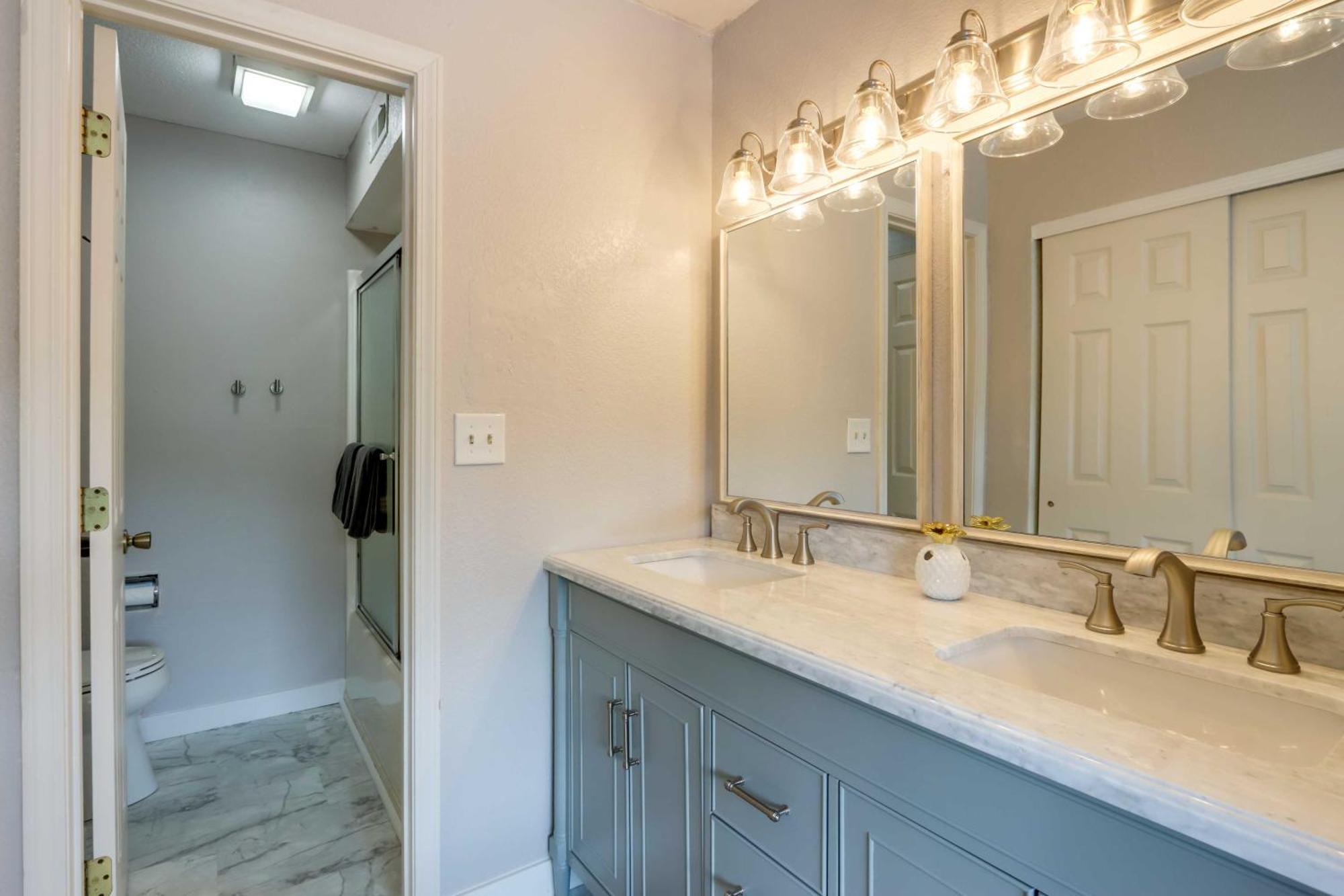 Lakefront Osage Beach Condo With Community Pool エクステリア 写真