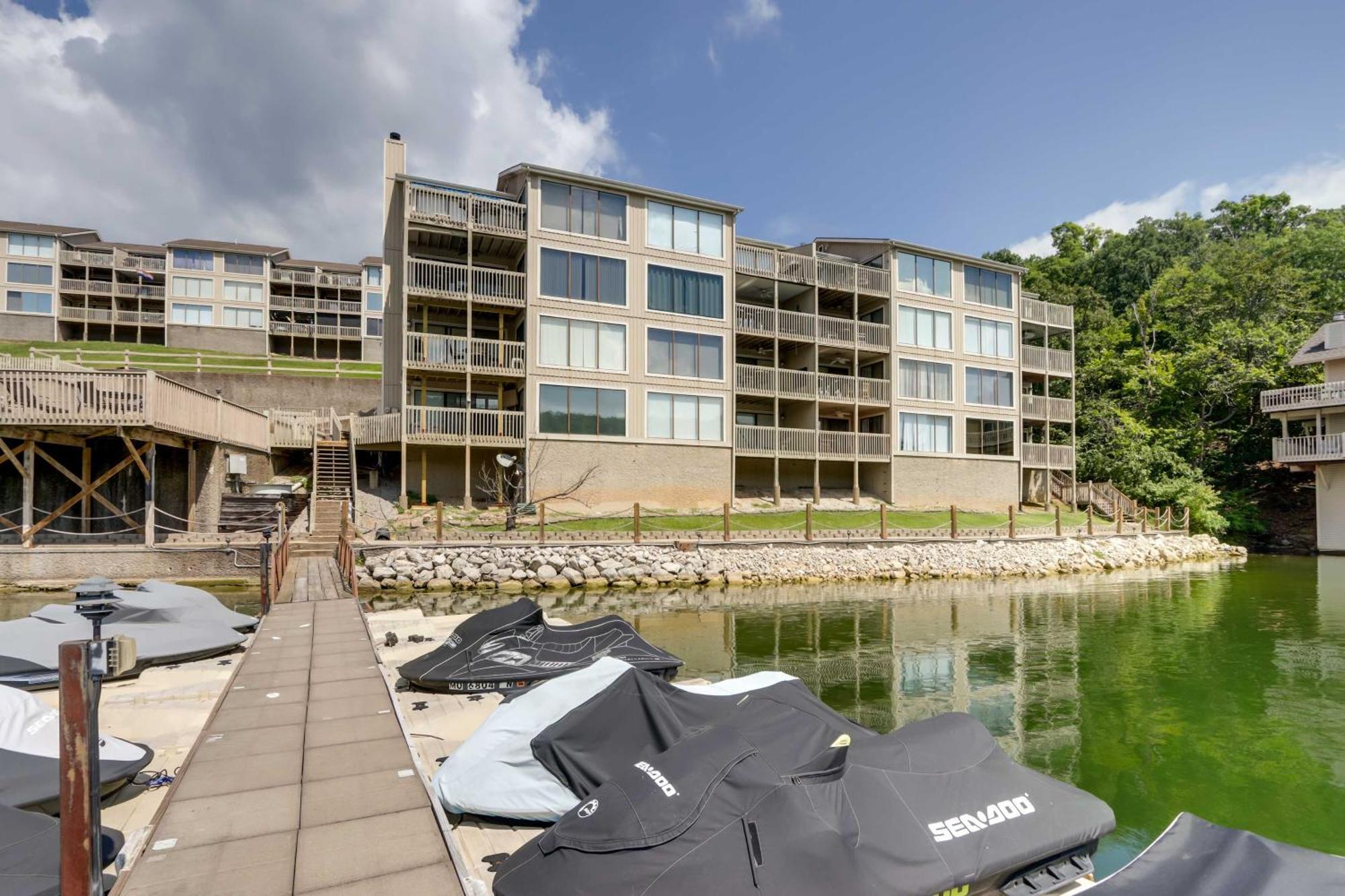 Lakefront Osage Beach Condo With Community Pool エクステリア 写真